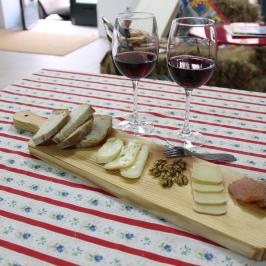 cheese and bread table tasting in viseu