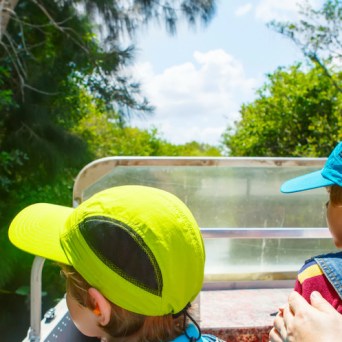 boat farm tour in lisbon