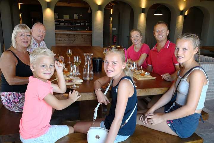 wine tasting tour algarve