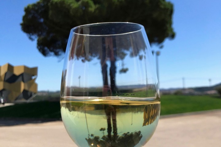 wine tasting close to lisbon