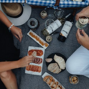 Picnic in the Vineyards