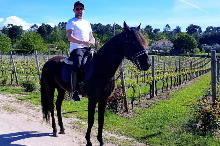 Serra da Estrela Vineyard Horseback Riding
