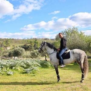 Serra da Estrela Vineyard Horseback Riding