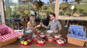 picnic winery tour