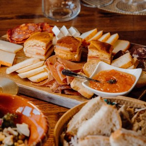 vinho verde & Tapas experience