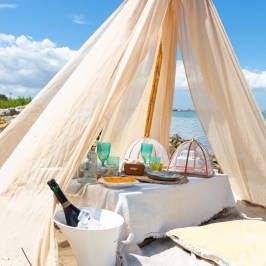 Lisbon Private horseback riding & picnic on the beach