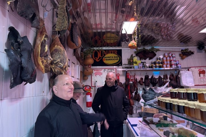 Pinhao village ingredient tour for Douro cooking class