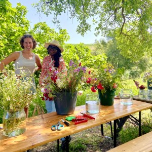 Flower bouquet workshop on an organic farm in Monchique Algarve