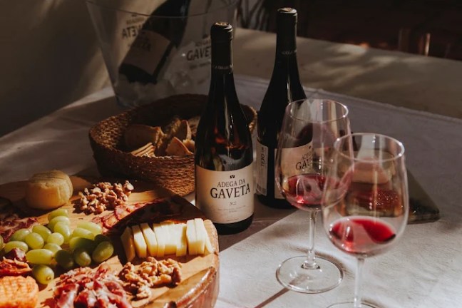 Local cheese and olive oil pairing with wine Portugal