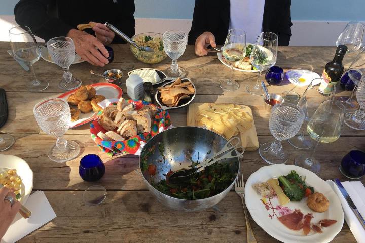 Food and wine tasting experience in Évora Old Town