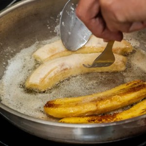 Madeira cooking class banana dessert flambé