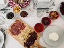 Guided tour inside Cardaes Convent Lisbon experience