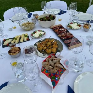 Alentejo picnic with wine cheese and local food