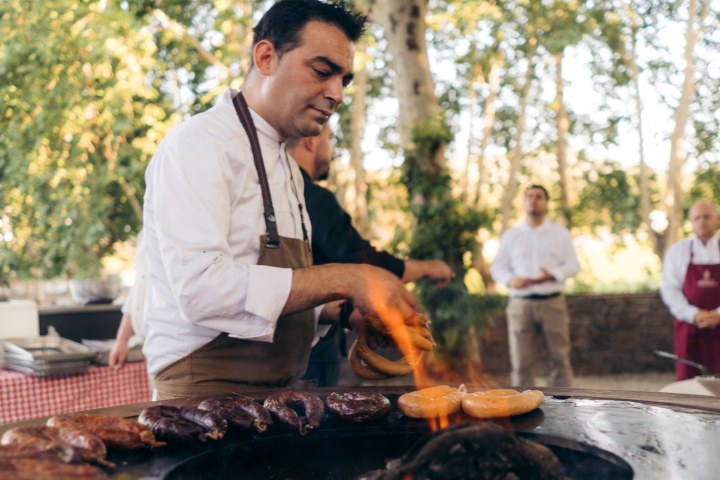 Fire cooked cuisine Douro wine experience